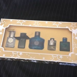 Macy’s Mens fragrance sample set